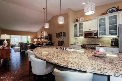 2562 Summit Ridge Dr NE unit 34, Grand Rapids, MI 49505 - photo 7