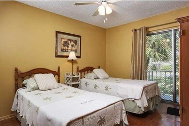 582 Broad Ave S unit 582, Naples, FL 34102 - photo 5
