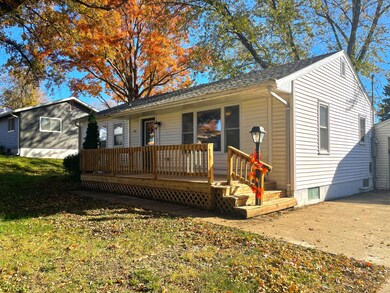 102 Southview Blvd, Shenandoah, IA 51601 - photo 3