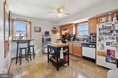 355 W 6th St unit 2, Lansdale, PA 19446 - photo 7