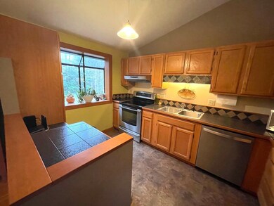 18 Iris Rd, Milford, NH 03055 - photo 4