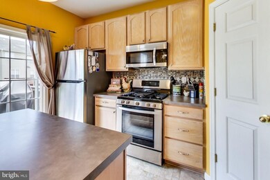 2611 Lotuswood Ct, Odenton, MD 21113 - photo 7