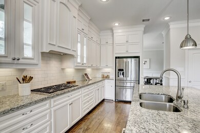 645 Rutland St, Houston, TX 77007 - photo 5