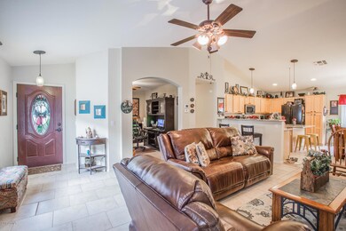 family room 2