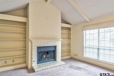 401 401 Amberwood Cir, Tyler, TX 75701 - photo 5