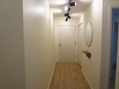 1108 Castilian Ct unit 121, Glenview, IL 60025 - photo 3