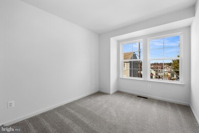 446 N Burhans Blvd, Hagerstown, MD 21740 - photo 6