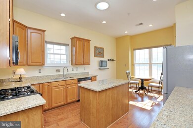 11077 Commanders Ln, White Plains, MD 20695 - photo 7