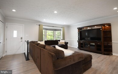 27 Carriage Walk Ct, Parkville, MD 21234 - photo 6