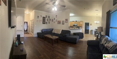 2404 Gail Dr, Copperas Cove, TX 76522 - photo 7