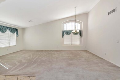 Formal Dining/Living
