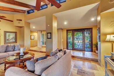 Entrance/Livging Room