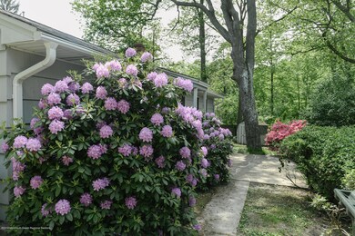 192 Highwood Rd, Oakhurst, NJ 07755 - photo 3