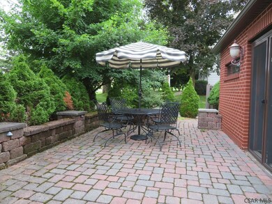 1205 Goucher St, Johnstown, PA 15905 - photo 2