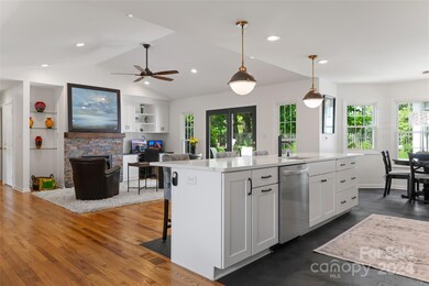 65 Knollview Dr, Asheville, NC 28806 - photo 5