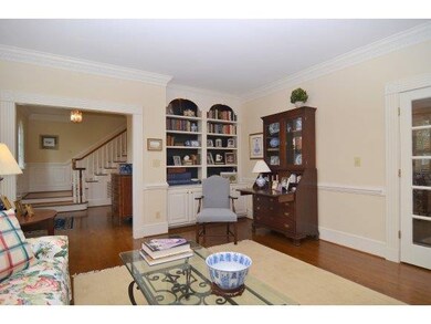 Living rm w builtins