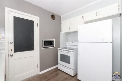 811 SW Randolph Ave, Topeka, KS 66606 - photo 7