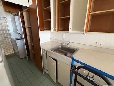 Kahala Towers unit A1502, Honolulu, HI 96816 - photo 3