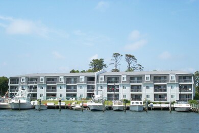 Mariner Cove Morehead City .jpg