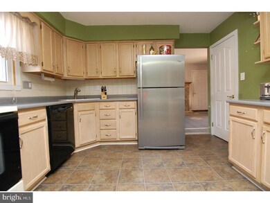 9 Black Oak Ct, Blackwood, NJ 08012 - photo 4