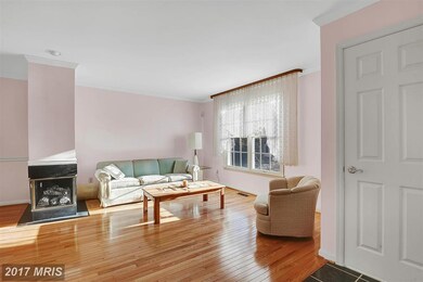 1060 Hidden Moss Dr, Cockeysville, MD 21030 - photo 4