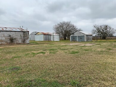12528 Koym Rd, Beasley, TX 77417 - photo 5