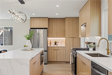 15086 Oro Grande St, Sylmar, CA 91342 - photo 5