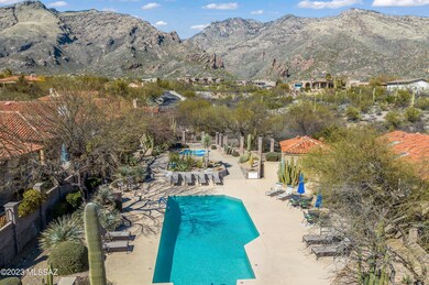 Community pool & spa