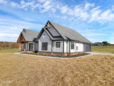 296 Belle Arden Dr, Greeneville, TN 37745 - photo 3