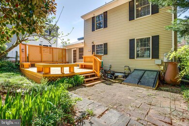 5823 Silchester St, Burke, VA 22015 - photo 7