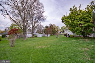 1807 Wayne Dr, Norristown, PA 19403 - photo 5