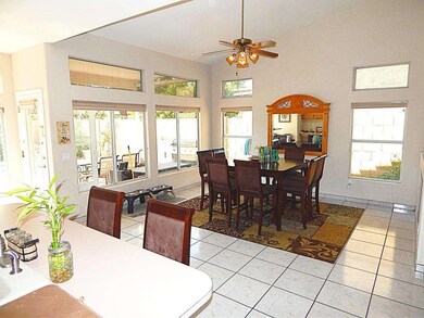 Kitchen Dining 1