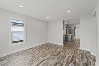 1320 Sprott St, Auburn, IN 46706 - photo 6