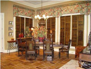 10' table in Keeping room