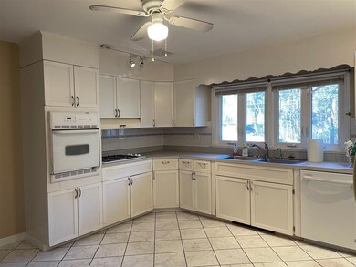 47 Dublin Ave, Nashua, NH 03063 - photo 4