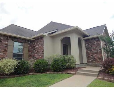 424 Crossover Dr, Pineville, LA 71360 - photo 2