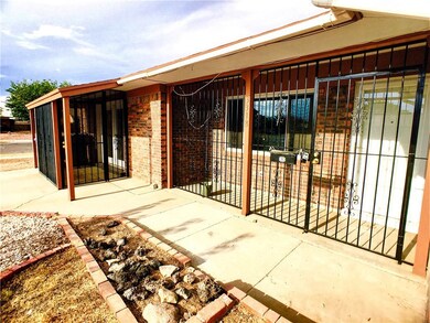 3318 Cornwall Rd, El Paso, TX 79925 - photo 4