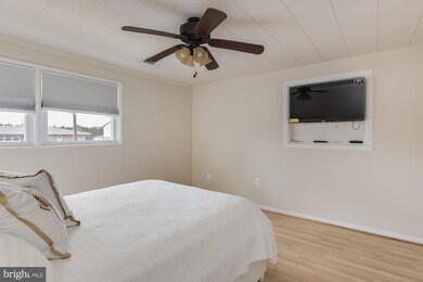 1110 Murray Dr, Edgewater, MD 21037 - photo 7