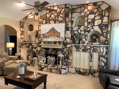 3387 Clearwood Cir, Alvin, TX 77511 - photo 5