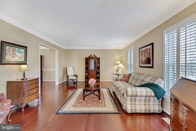 6203 Falcon Landing Ct, Burke, VA 22015 - photo 6