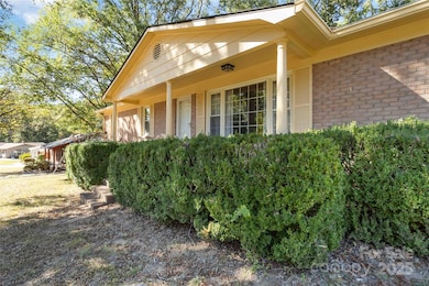 210 Cliffside Dr, Kannapolis, NC 28081 - photo 4