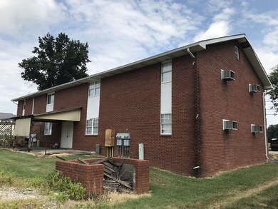 1201 Nicholas St unit 8, Vincennes, IN 47591 - photo 3