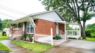 903 Chariot Rd, Reisterstown, MD 21136 - photo 3