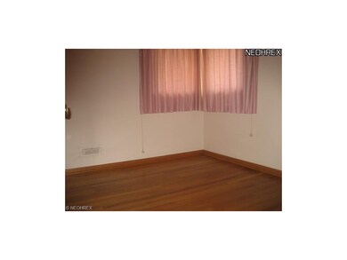 Check Out this Beautiful, Rich Hardwwod floors in 