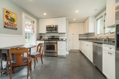50 Stimson St, West Roxbury, MA 02132 - photo 2