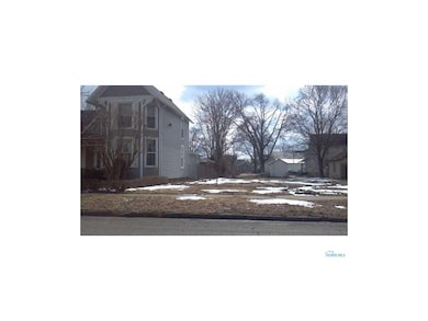 127 Defiance Ave, Findlay, OH 45840 - photo 2