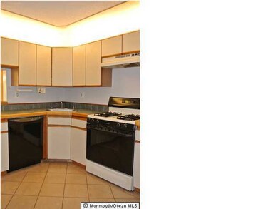 28 Citation Ct, Tinton Falls, NJ 07724 - photo 5