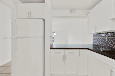 1990 W 56th St unit 1407, Hialeah, FL 33012 - photo 6