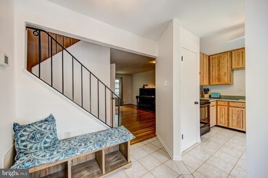 6103 Quiet Pond Ct, Burke, VA 22015 - photo 4