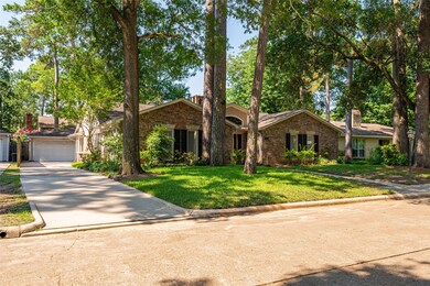 13723 Pebblebrook Dr, Houston, TX 77079 - photo 2